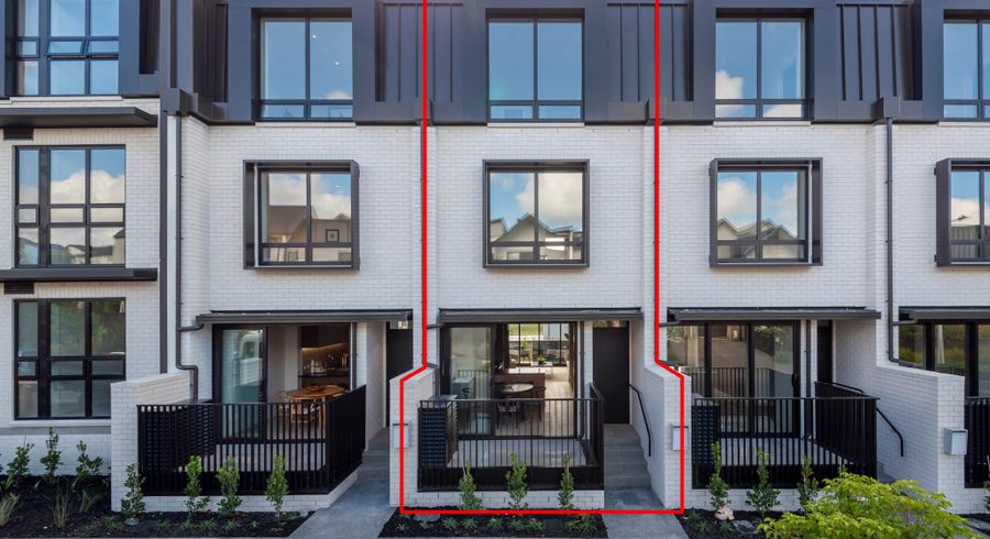 at 9b Windlass Street, Long Bay, North Shore City, Auckland