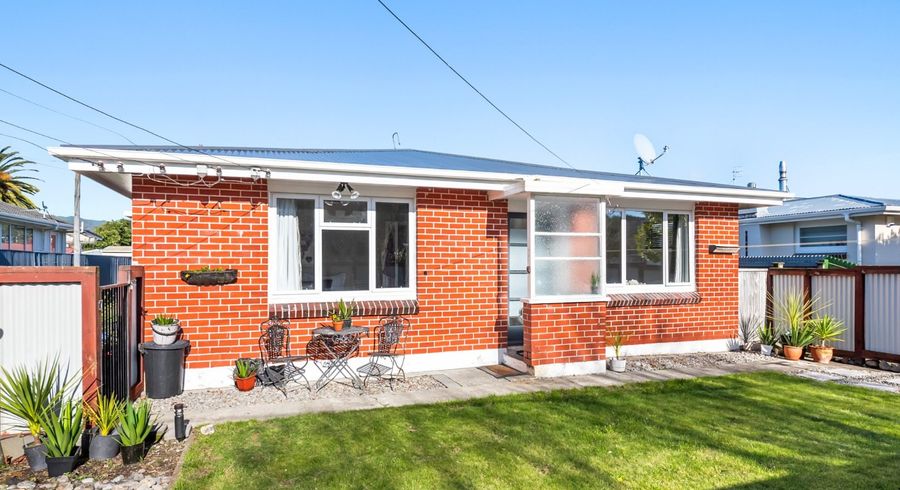  at 1/5 Hall Grove, Ebdentown, Upper Hutt, Wellington