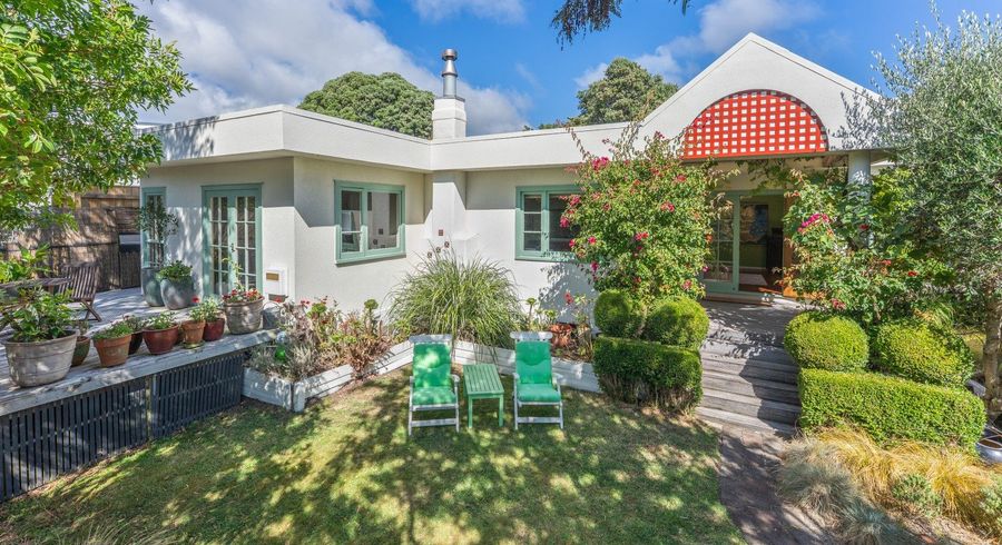  at 42 Poplar Avenue, Raumati South, Kapiti Coast, Wellington