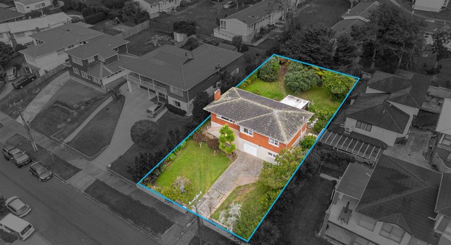  at 1 McFadzean Drive, Blockhouse Bay, Auckland City, Auckland