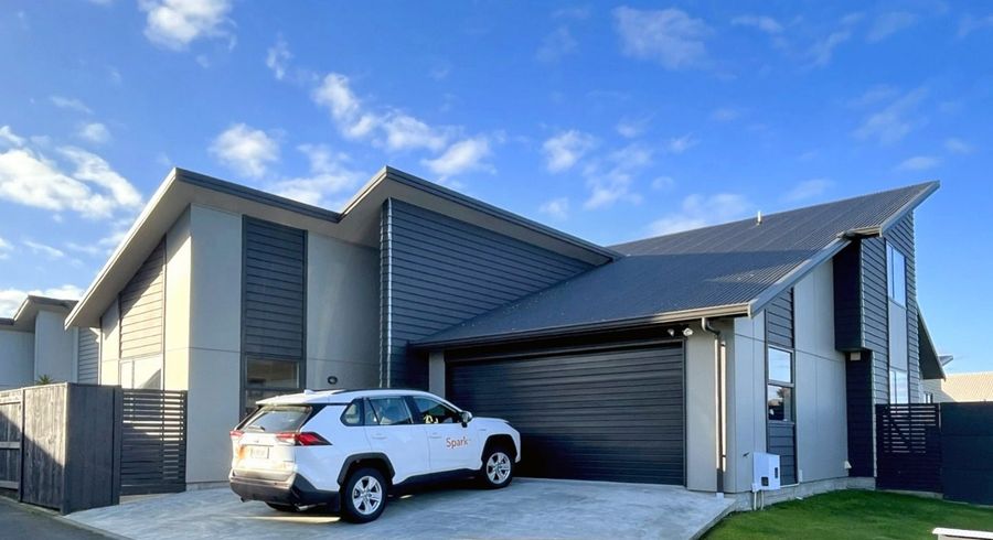  at 33 Rosalie Terrace, Kelvin Grove, Palmerston North