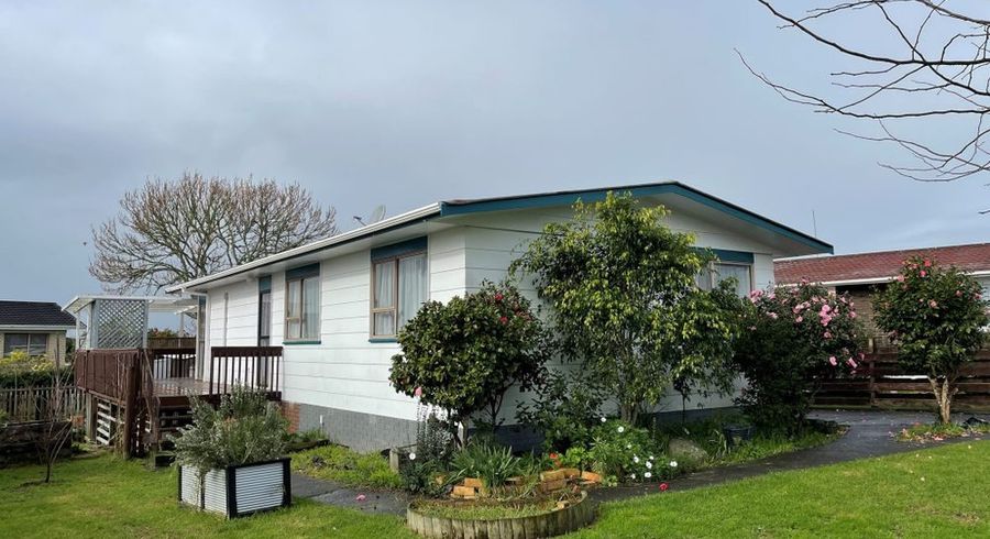  at Massey, Waitakere City, Auckland