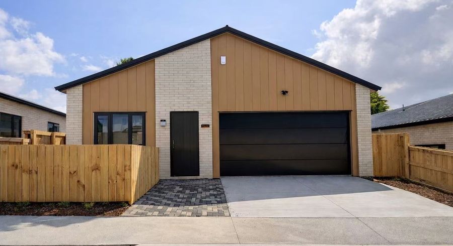  at 2/147 Boundry Road, Clover Park, Manukau City, Auckland