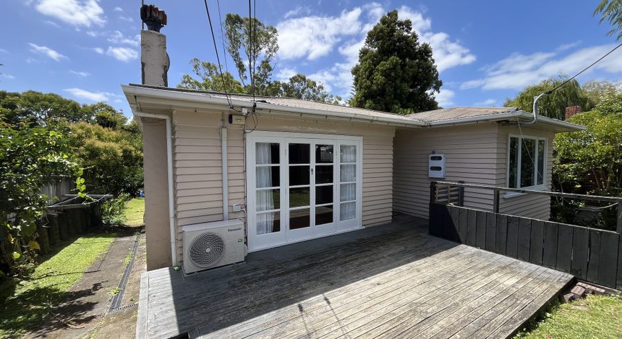 at 47 Pomaria Road, Henderson, Waitakere City, Auckland