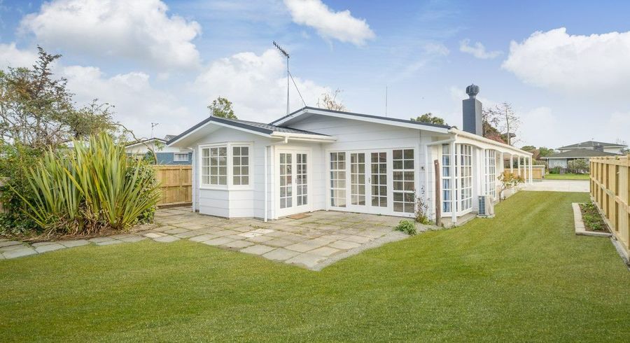  at 40 Clifton Terrace, Fitzherbert, Palmerston North