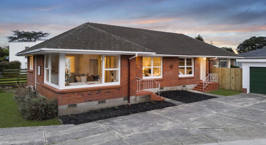  at 34 Evelyn Place, Hillcrest, North Shore City, Auckland