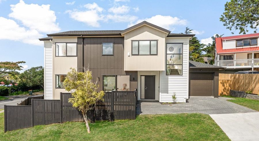  at 2 Lingham Crescent, Torbay, North Shore City, Auckland