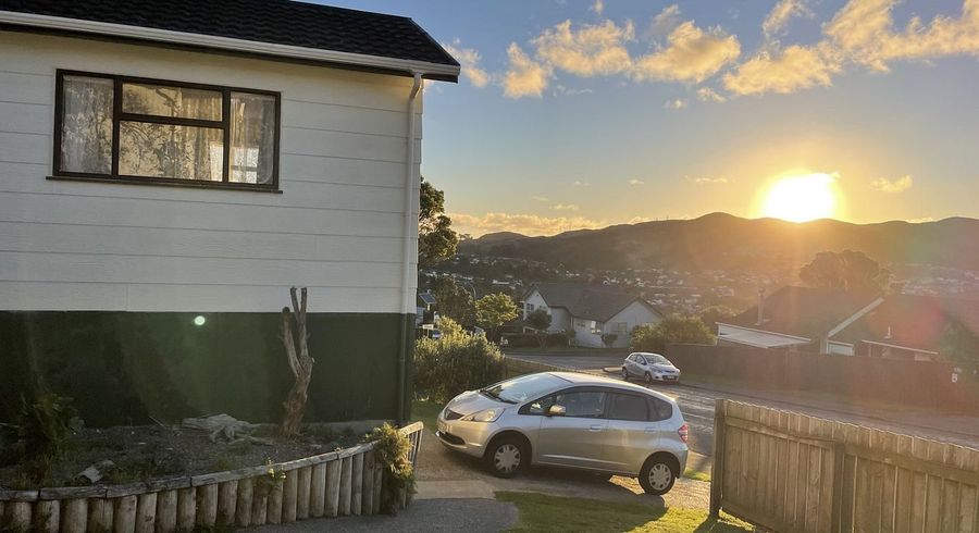  at 142 Mark Avenue, Grenada Village, Wellington, Wellington