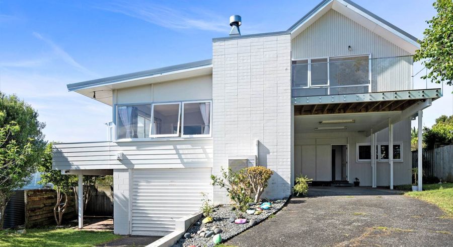  at 63 Parr Terrace, Castor Bay, North Shore City, Auckland