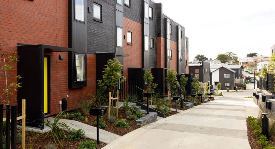  at 9 Playfair Road, Mount Roskill, Auckland City, Auckland