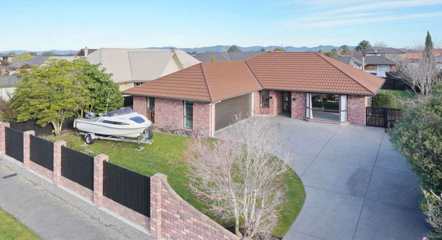  at 43 Anglesea Avenue, Parklands, Christchurch