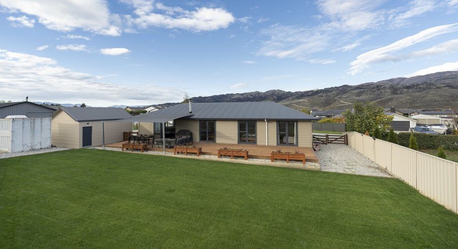  at 21 Missy Crescent, Mount Pisa