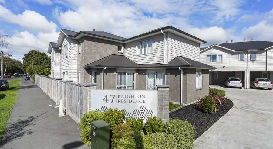  at 1/47 Helena Road, Hillcrest, Hamilton