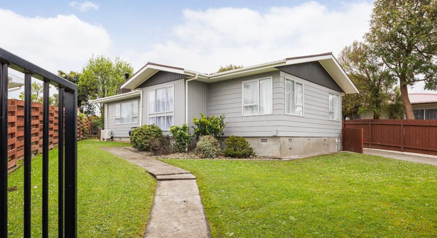  at 9 Lyndale Place, Kelvin Grove, Palmerston North, Manawatu / Whanganui