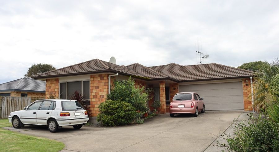  at 11 Carlsberg Place, Papamoa, Tauranga, Bay Of Plenty