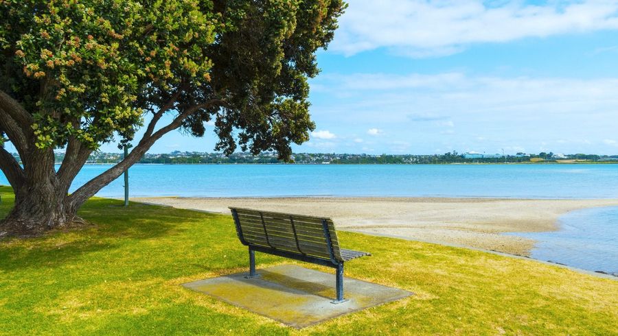  at 89 Beresford Street, Bayswater, North Shore City, Auckland