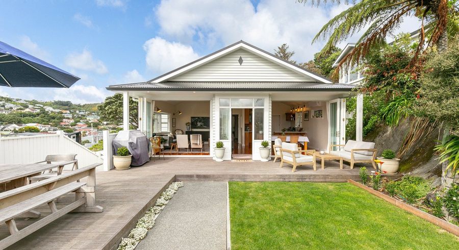  at 25 Waikato Street, Island Bay, Wellington