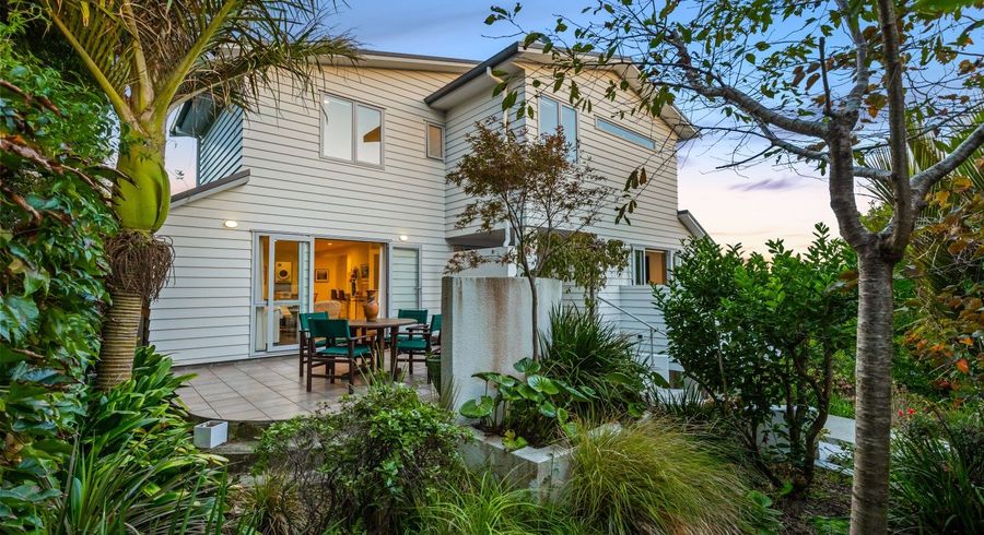  at 18A Sylvan Park Avenue, Milford, North Shore City, Auckland