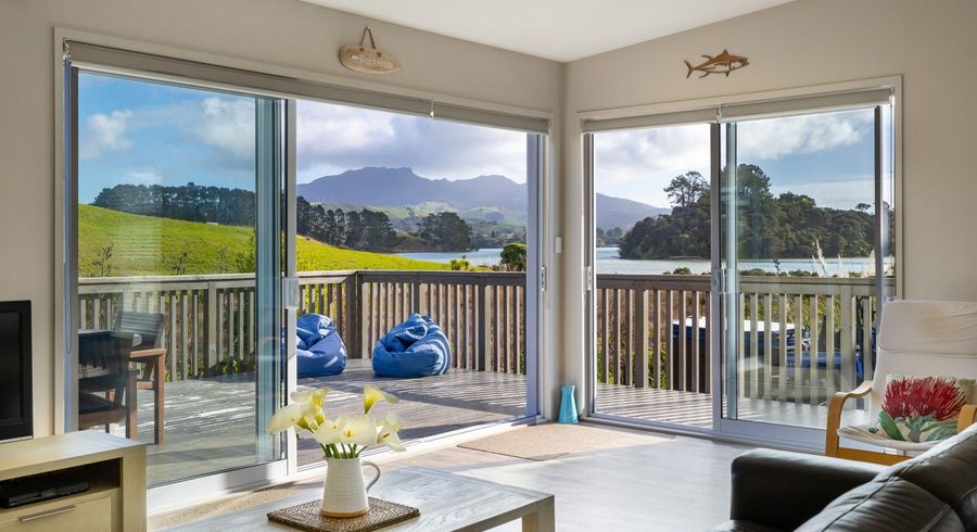  at 25 Robertson Street, Raglan, Raglan