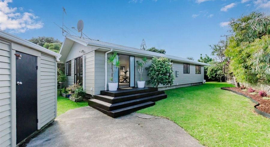  at 39 Waimea Road, Waikanae Beach, Kapiti Coast, Wellington