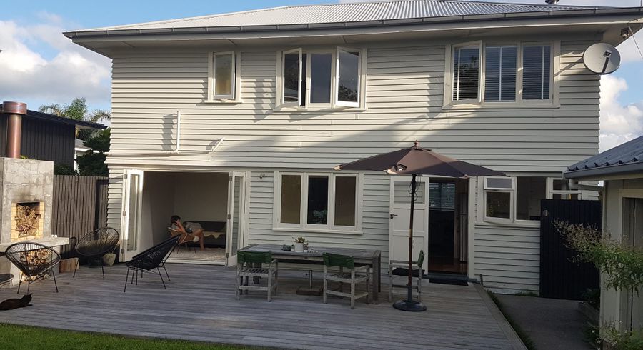  at 15B second Aven/34 Williamson Avenue, Belmont, North Shore City, Auckland