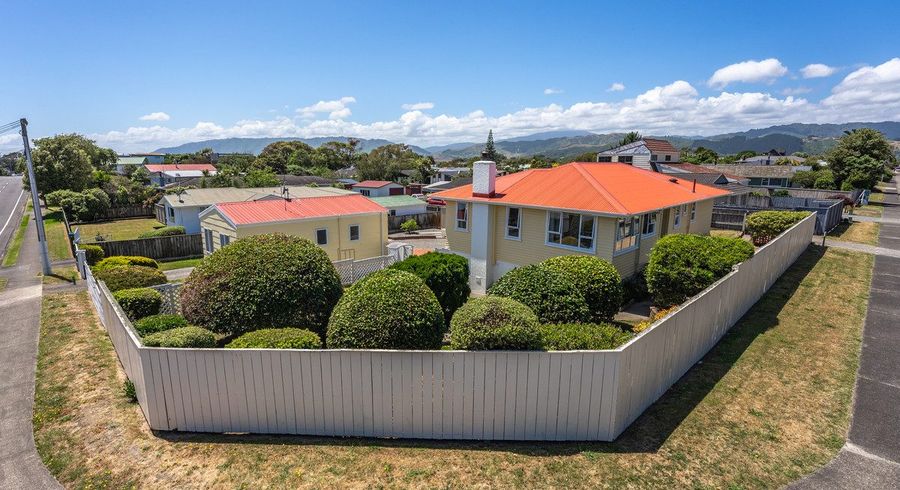  at 10 Walton Road, Paraparaumu Beach, Kapiti Coast, Wellington