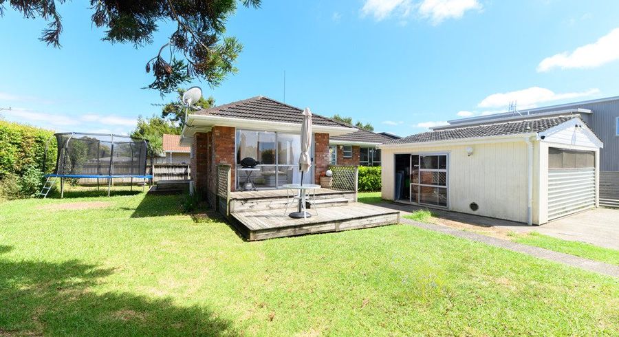  at 72 Salisbury Road, Birkdale, Auckland