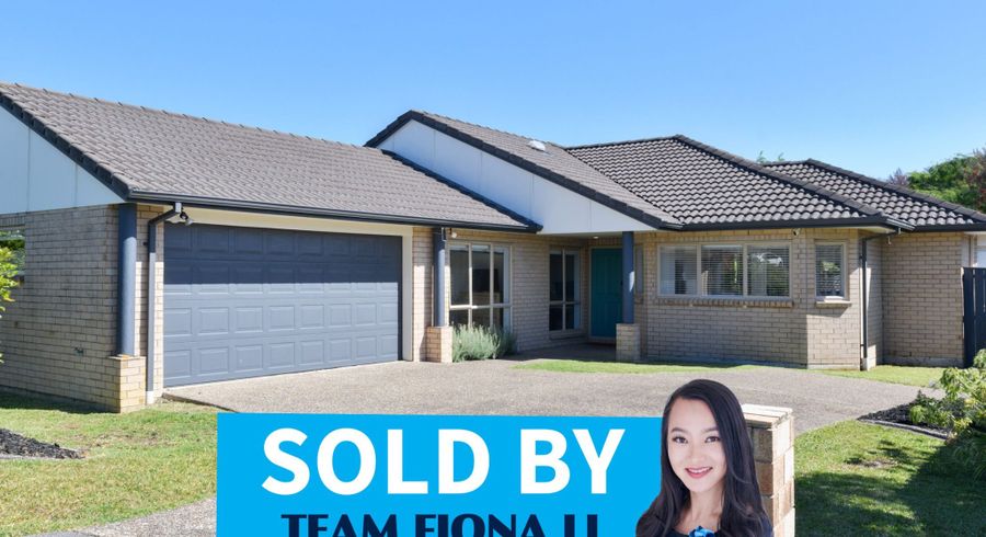  at 8 Brookwood Drive, Henderson, Auckland