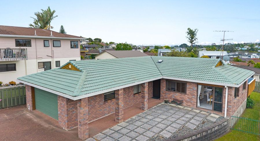  at 22 Petrel Place, Massey, Waitakere City, Auckland