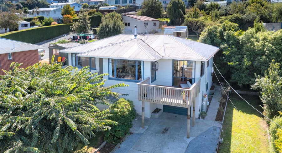  at 33 Stamford Street, Balclutha