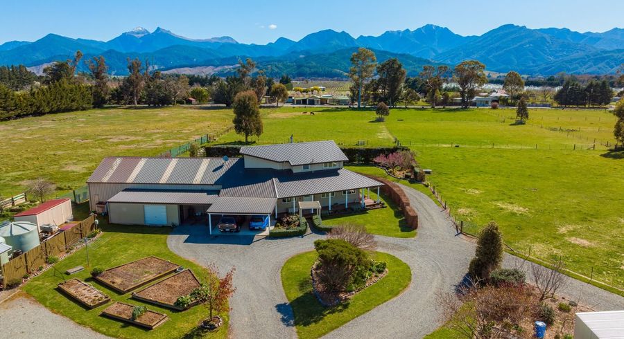  at 25 Seniors Road, Blenheim