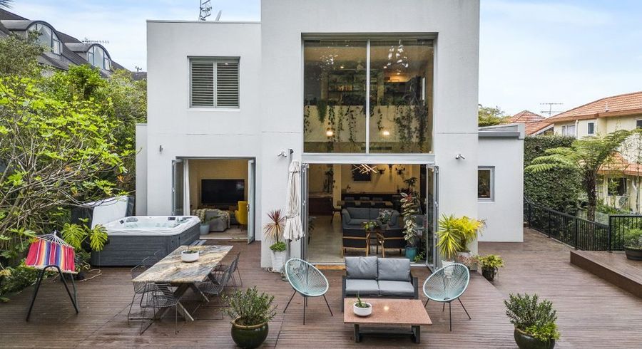  at 11A Wernham Place, Northcote, North Shore City, Auckland