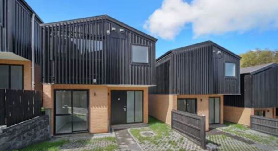  at 2/19 Kotahi Road, Mount Wellington, Auckland City, Auckland