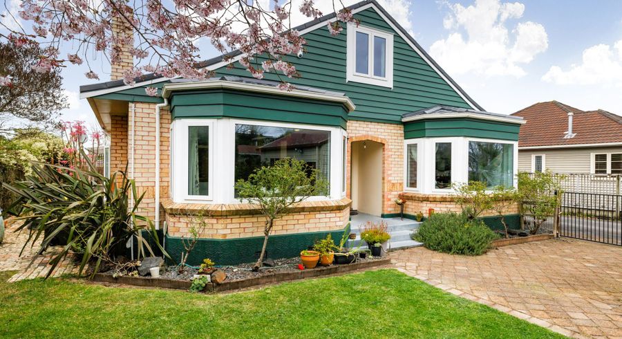  at 18 Bretton Terrace, Hillcrest, Hamilton