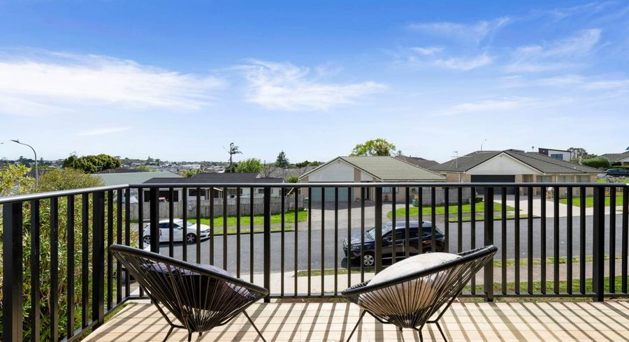  at 4/8 Baird Street, Howick, Manukau City, Auckland