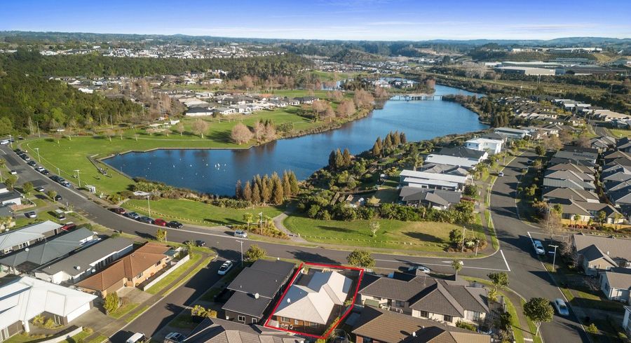  at 3 Lakeview Quay, Pyes Pa, Tauranga