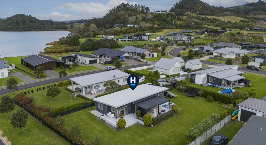  at 3 Voyager Place, Cooks Beach, Whitianga