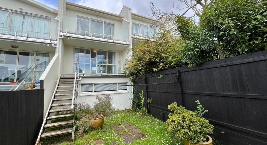  at 6a/266 Onewa Rd, Birkenhead, North Shore City, Auckland