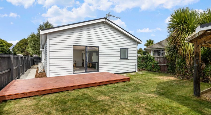  at 1/207 Main North Road, Redwood, Christchurch City, Canterbury