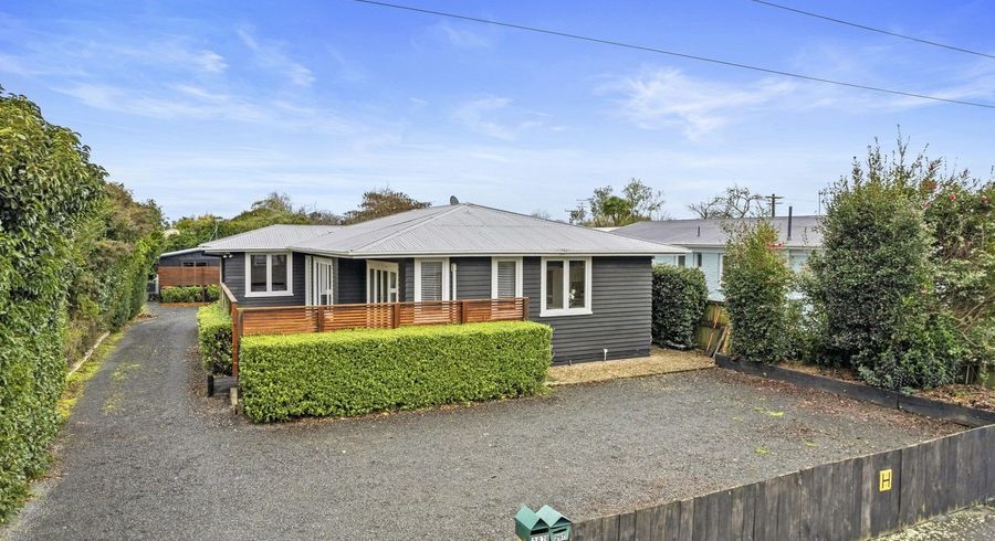  at 297 Dey Street, Hamilton East, Hamilton