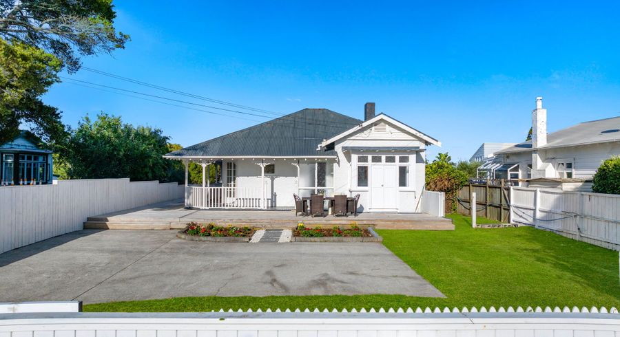  at 92 Blockhouse Bay Road, Avondale, Auckland City, Auckland