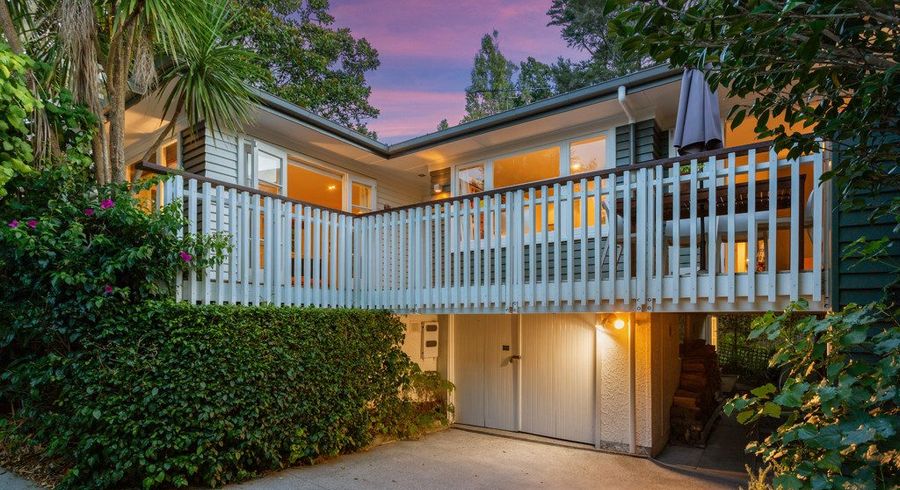  at 19 West Lynn Road, Titirangi, Waitakere City, Auckland