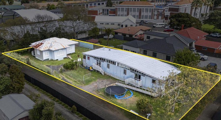  at 64 Mangere Road, Otahuhu, Auckland