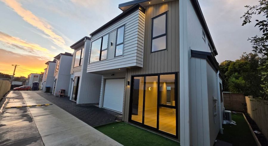  at 5/54 Boakes Road, Mount Wellington, Auckland City, Auckland