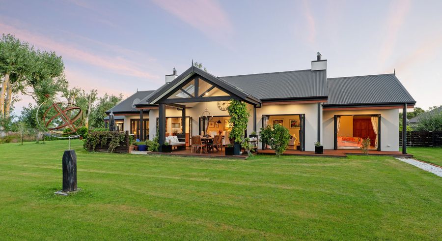  at 6 Orchard Lane, Amberley, Amberley