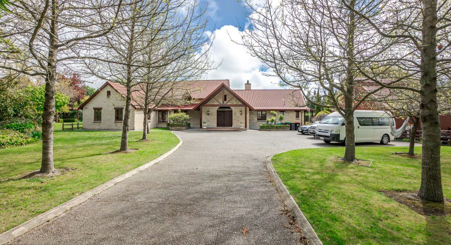  at 696 Fairview Road, Claremont