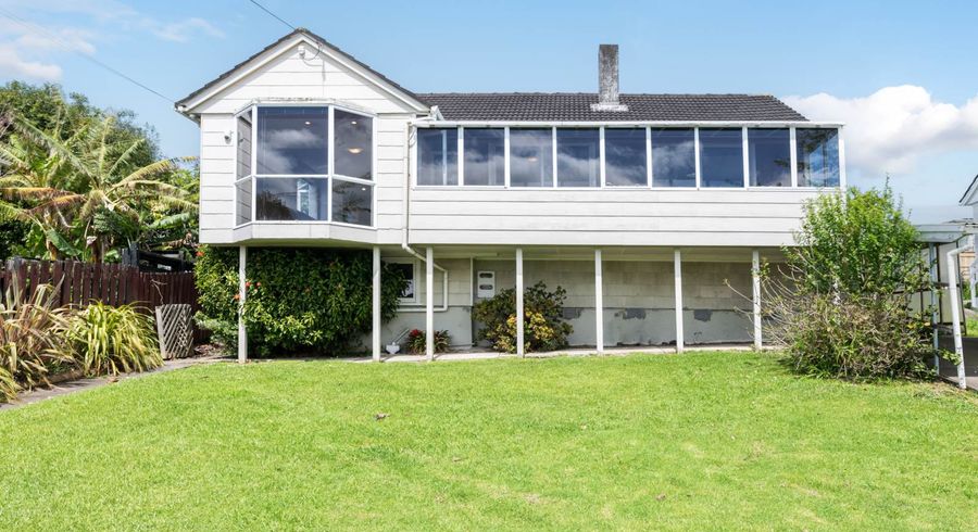  at 92 Beresford Street, Bayswater, Auckland