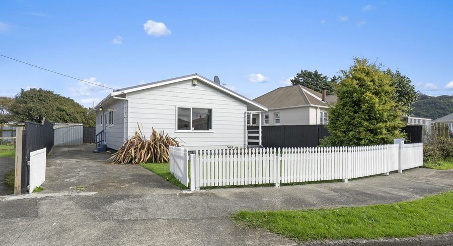  at 2/10 Hughes Crescent, Taita, Lower Hutt, Wellington