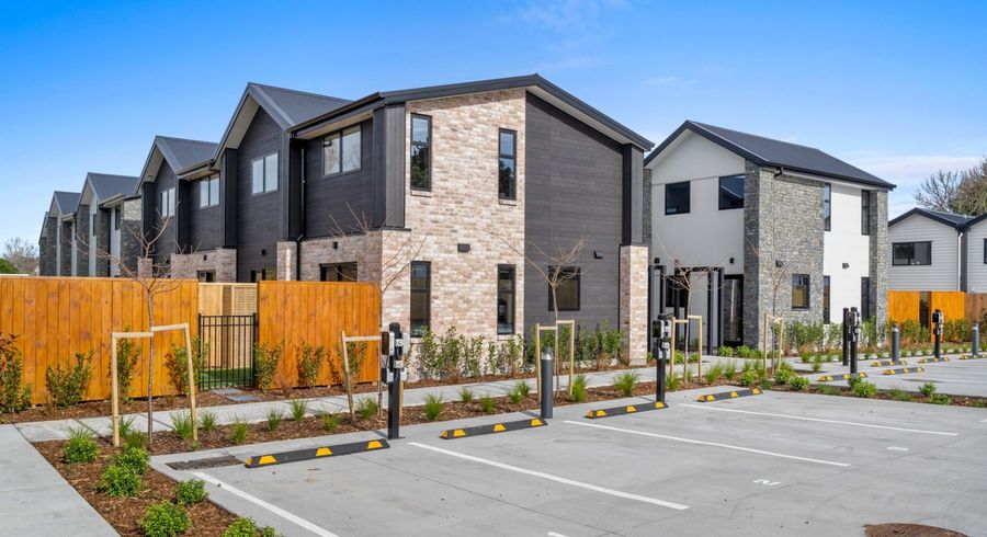  at 16/10 Fathom Place , Te Atatu Peninsula, Waitakere City, Auckland