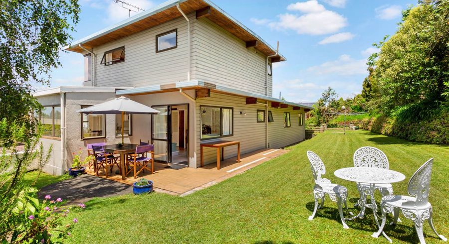  at 115 Chelsea View Drive, Chatswood, Auckland